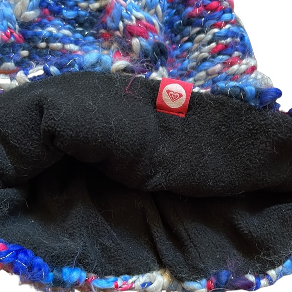 Roxy Pom Beanie - Picture 4 of 5